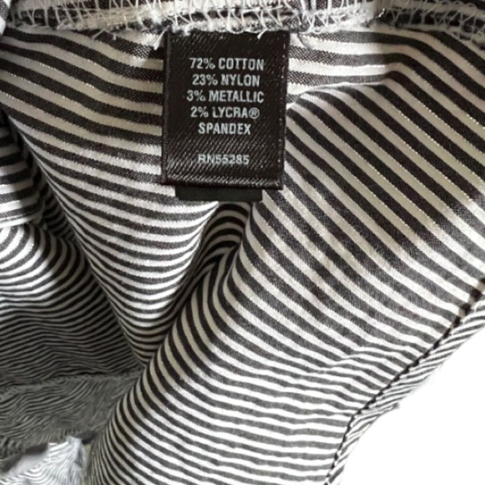 Express Essential Stretch Blouse with Metallic Threads‎ - Picture 5 of 5